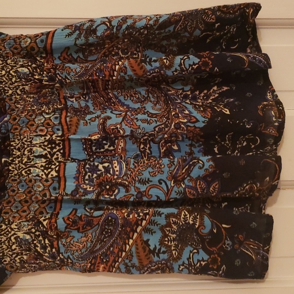 Devoted Luxury Apparel Top Sz Medium - Picture 3 of 10